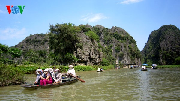 Tam Coc – Ha Long Bay on land - ảnh 8